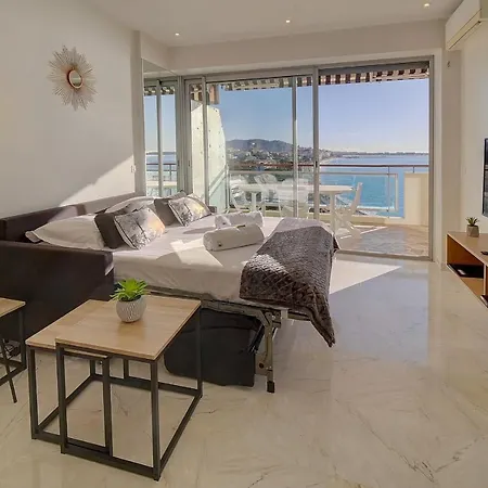 Appartement UPSTAYS Terrace Lerins View 55m2 Apartment